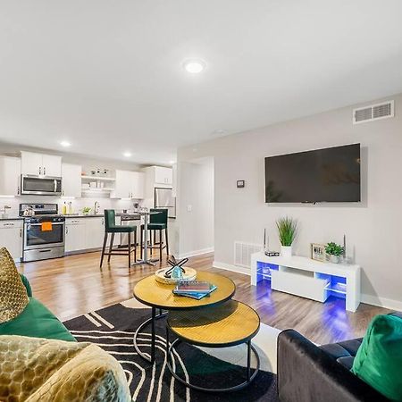 High-End On A Budget At Truist Park アトランタ エクステリア 写真